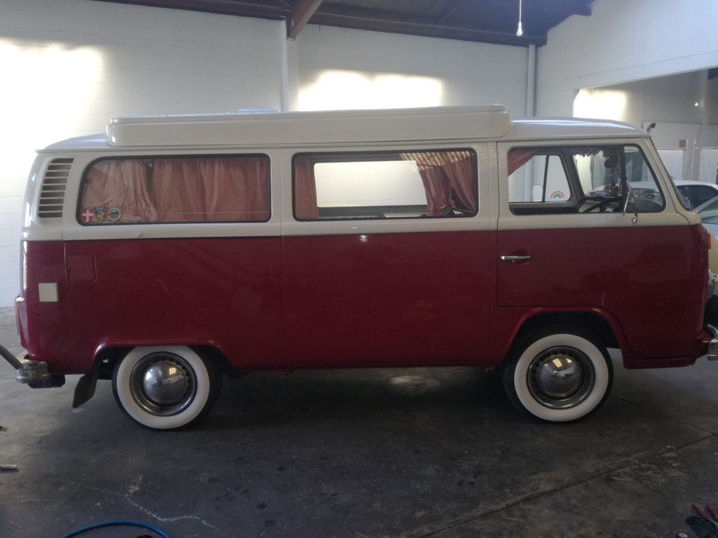 VW Kombi Customwidth Whitewalls