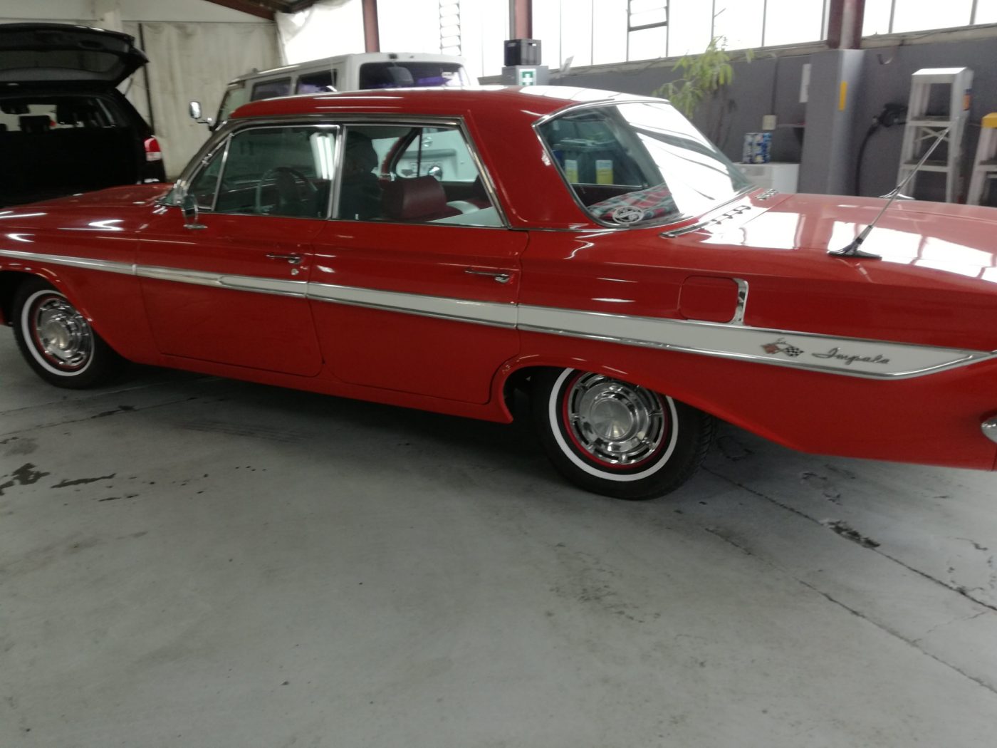 Chevrolet Impala 19mm Whitewalls